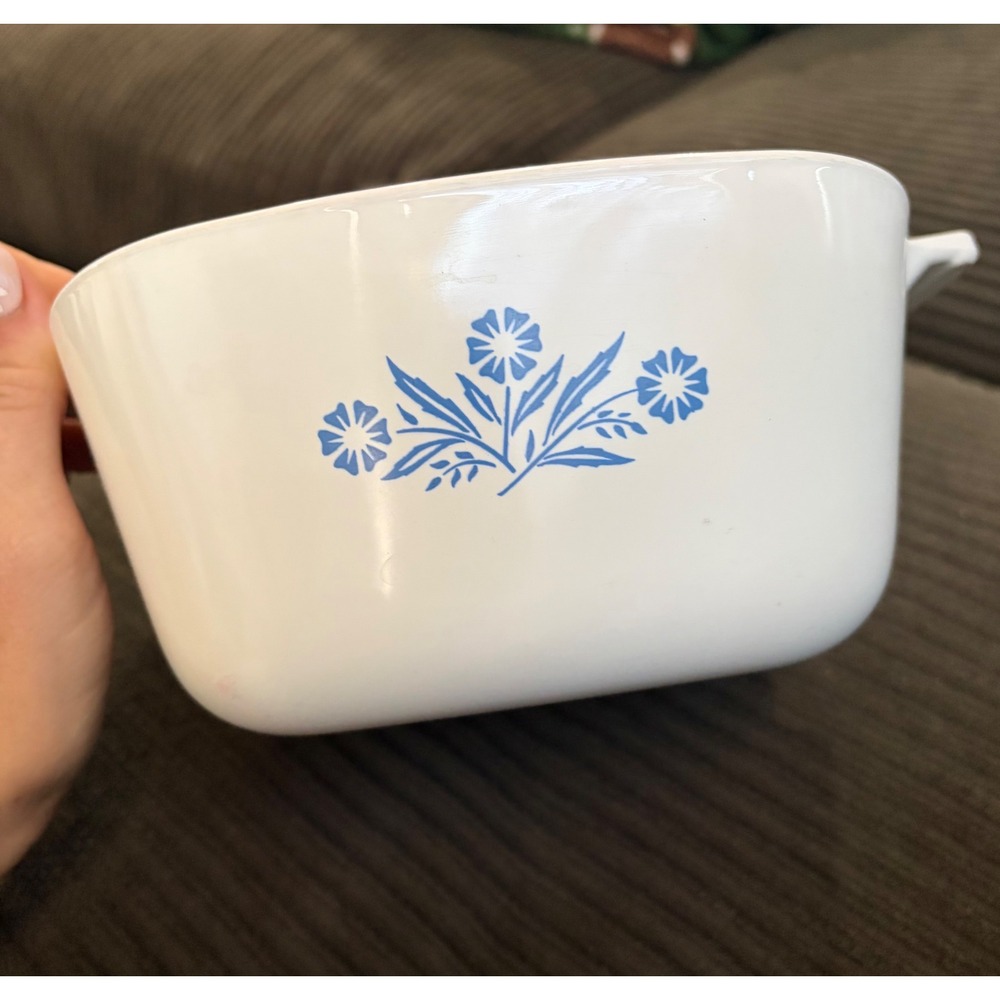 Vintage Corning Ware Blue Cornflower 1.75 Qt Casserole Dish P-1 3/4-B Made inUSA